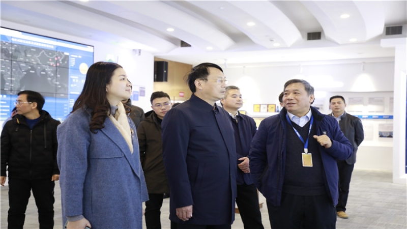 雨花區人大常委會黨組書記龔景順一行調研中機國際