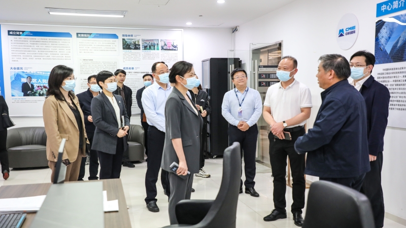 雨花區委書記劉素月、區長黃軍其一行赴中機國際考察雨花區科創公共服務中心建設工作
