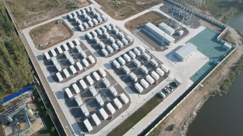 助力儲能高質(zhì)量發(fā)展！辰隆200MW/400MWh新能源集中式儲能項目成功并網(wǎng)