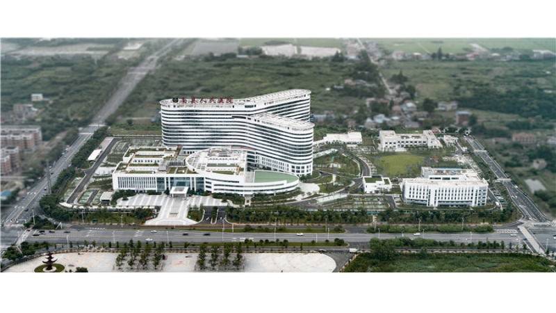 花園中的現代化醫院一一南縣人民醫院